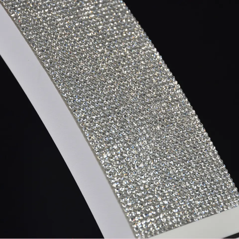 Half Moon Led φωτιστικό με Ρύθμιση Έντασης  Χρώματος Λευκό με Στρας