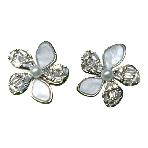 Σκουλαρίκια Γυναικεία Άσπρα Λουλούδια